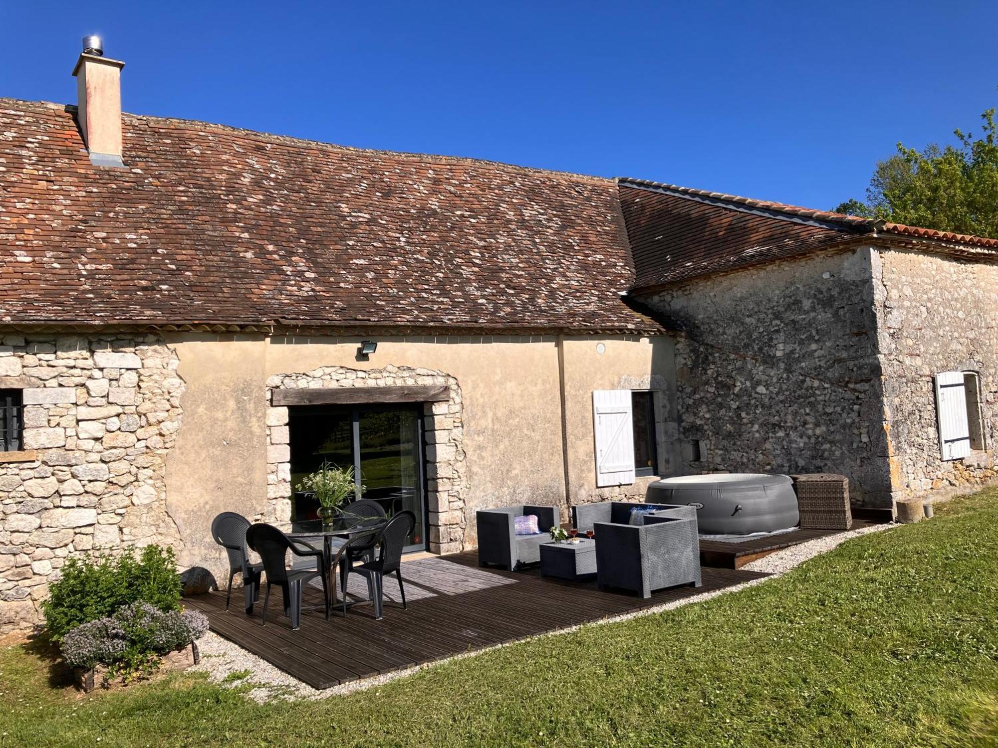 Perigourdine Avec Spa Et Vue Pomport Exterior photo